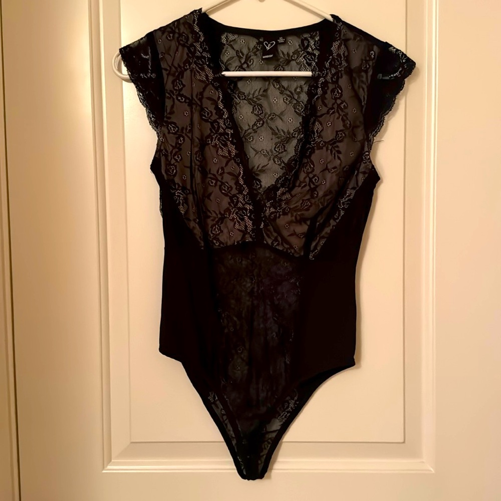 Windsor Black Lace V-Neck Bodysuit